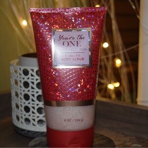 NWT Bath & Body Works YOU'RE THE ONE SPARKLING BODY SCRUB
